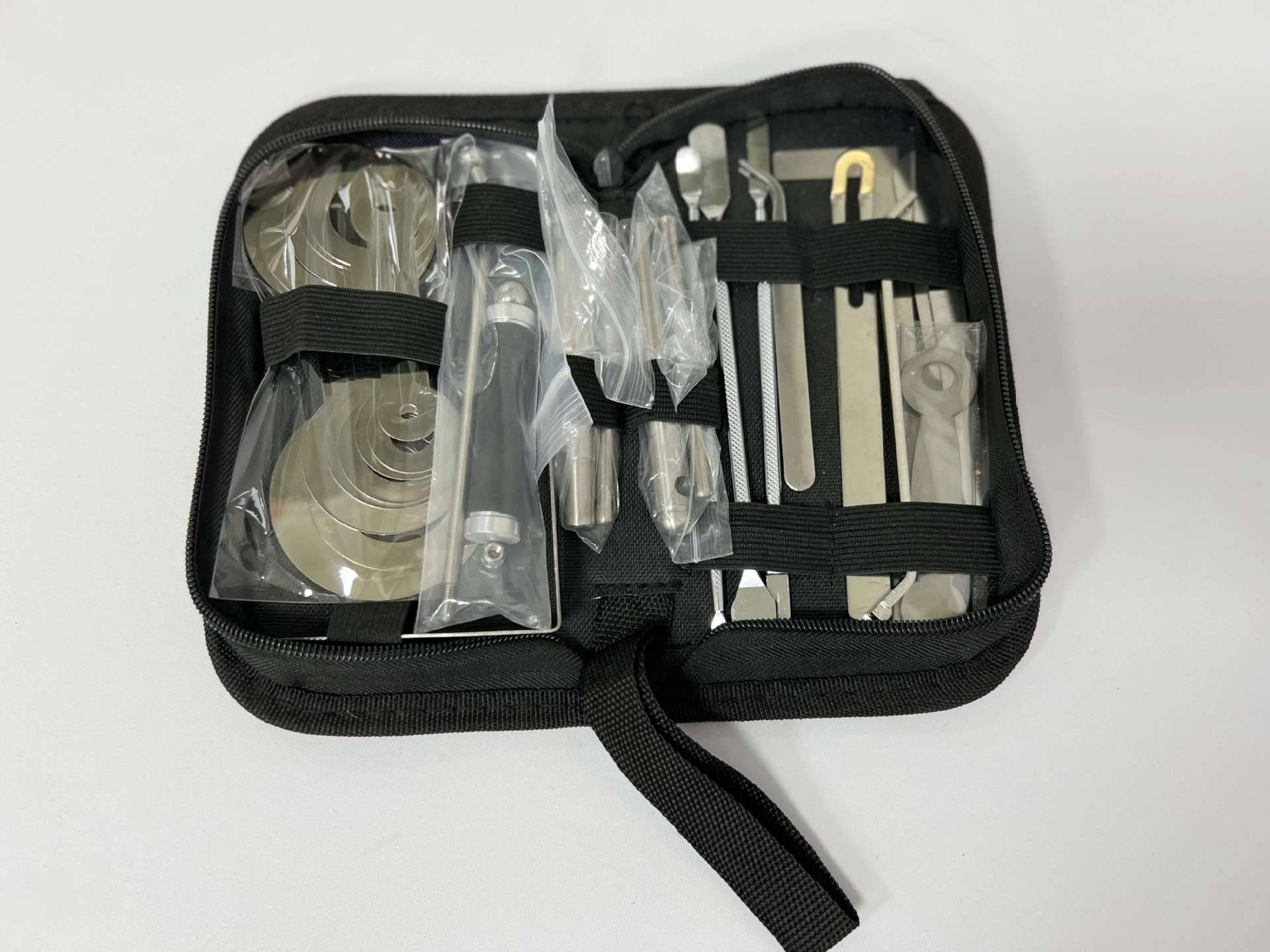 Musical Instrument Repairs - Saxofoon, klarinet, fluit, hobo, trompet, trombone
